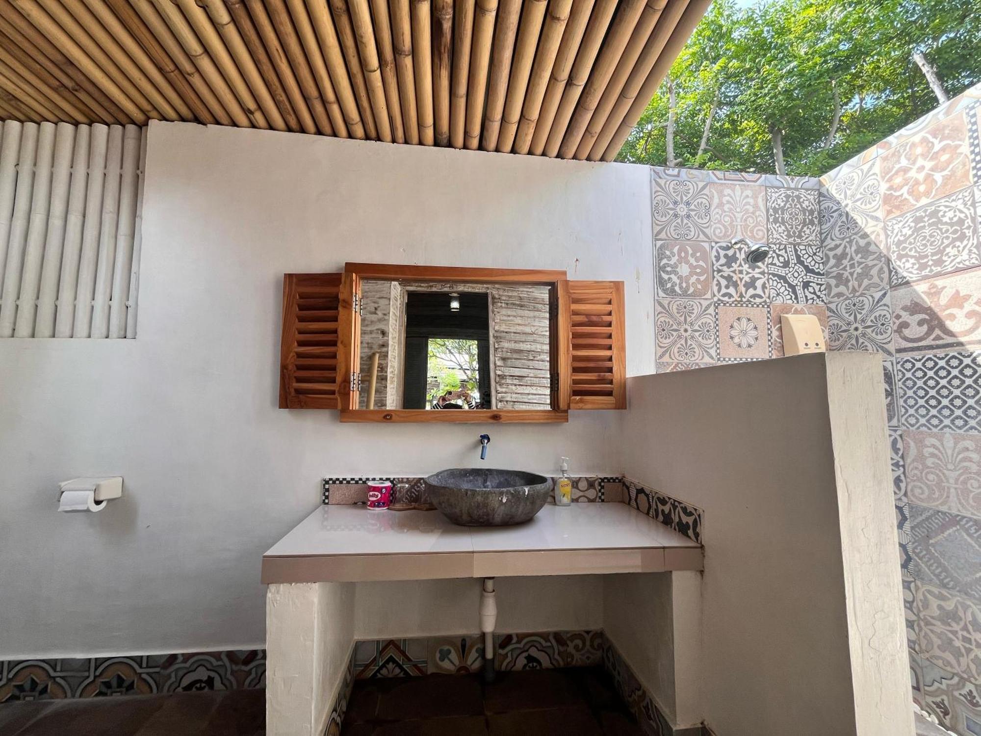 Biba Beach Village Gili Islands Exterior photo
