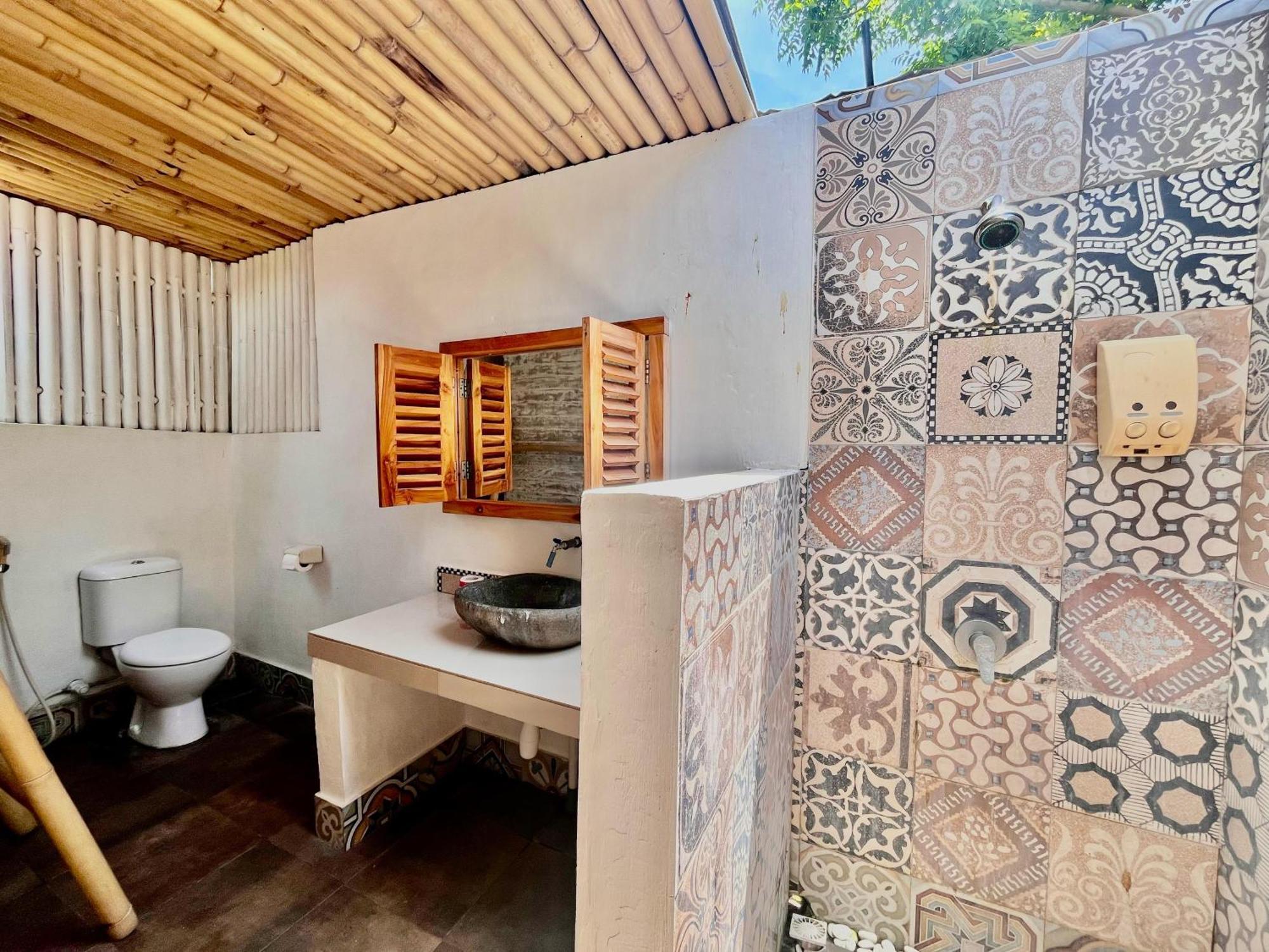 Biba Beach Village Gili Islands Exterior photo